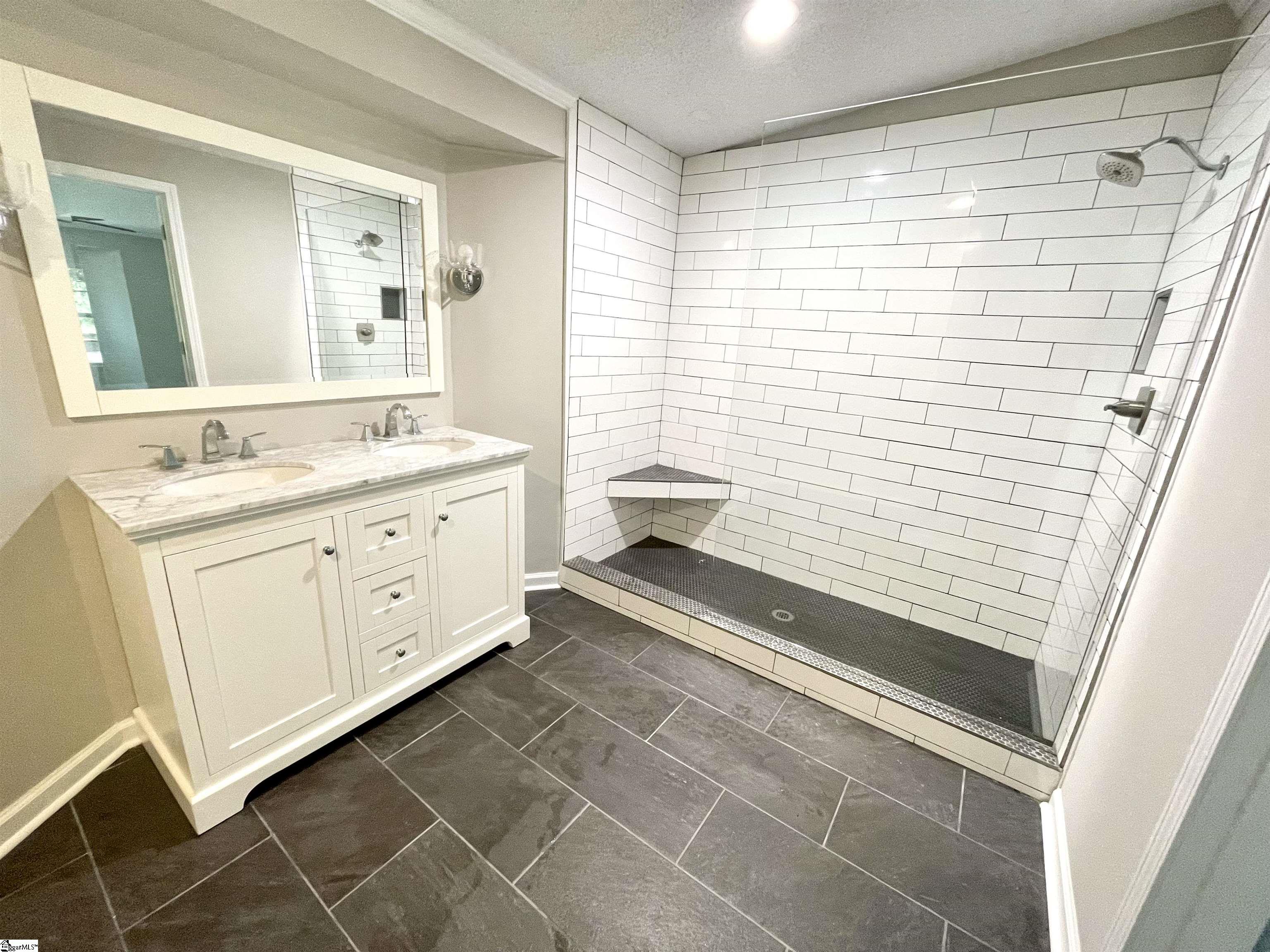 3471 Georgia Road Gray Court, SC 29645 - Photo 17 of 21