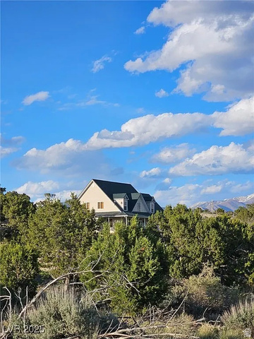 29 R7w S4, Unit 22 Beaver, UT 84713 - Photo 5 of 10 View of mountain backdrop