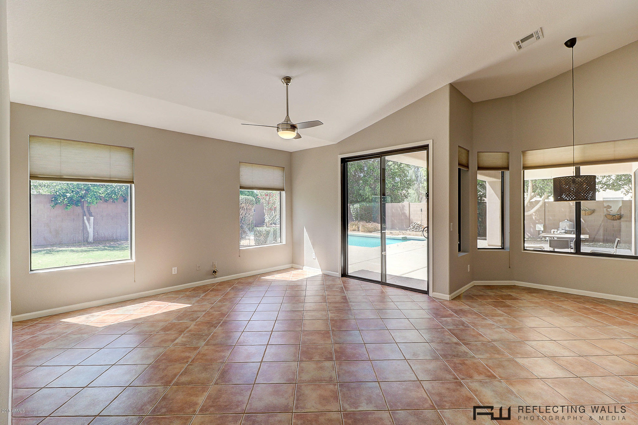 13179 West Coronado Road Goodyear, AZ 85395 - Photo 20 of 30 nook and liv