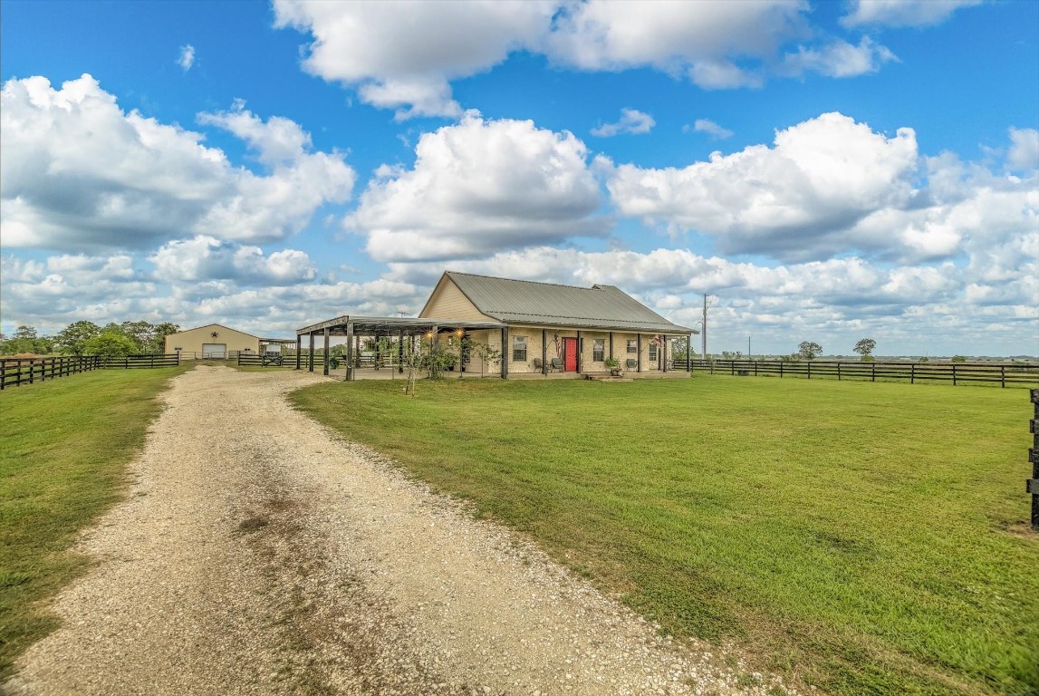 1755 McBride-Devillier Loop Winnie, TX 77665 - Photo 4 of 44 a view of an ocean with city view
