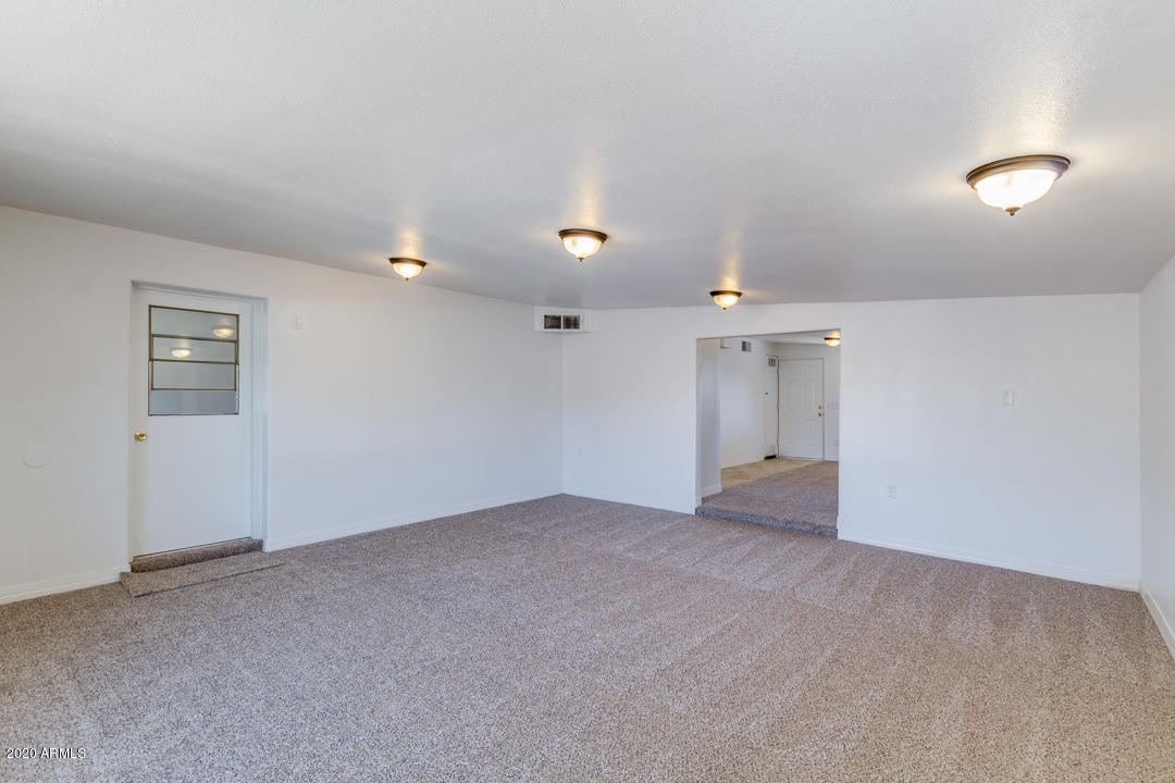3033 West Ocotillo Road Phoenix, AZ 85017 - Photo 7 of 39 07-Ocotillo