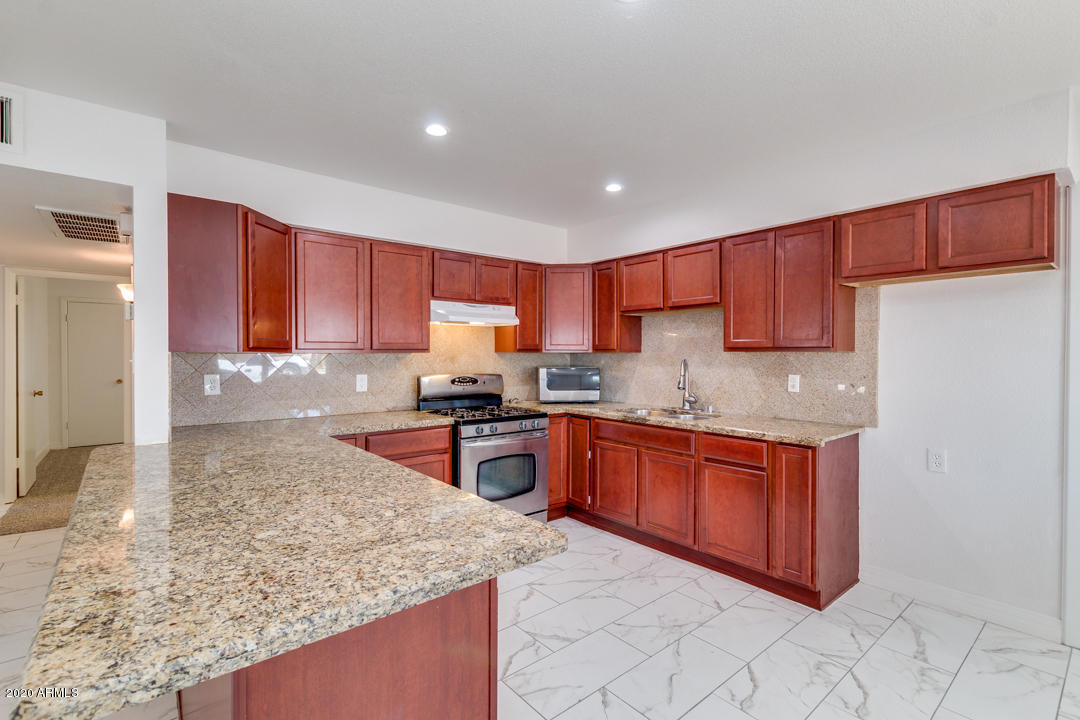 3033 West Ocotillo Road Phoenix, AZ 85017 - Photo 9 of 39 09-Ocotillo