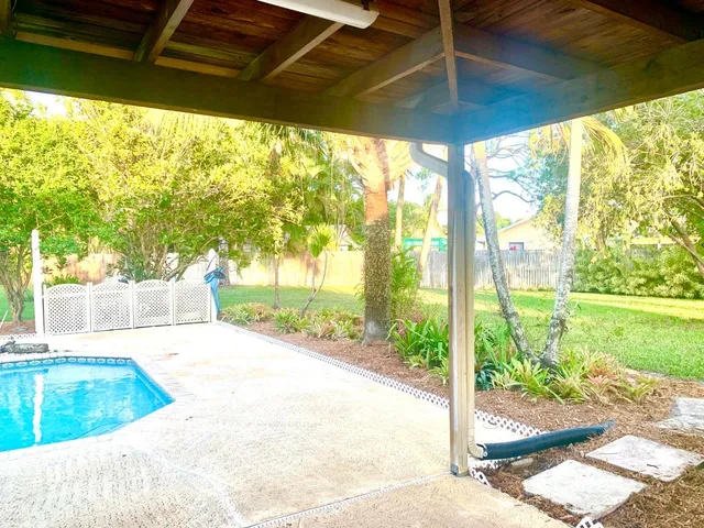 $3,300 | 107 Gibraltar Street, Royal Palm Beach, FL 33411