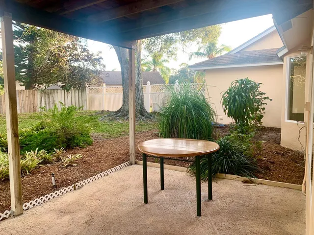$3,300 | 107 Gibraltar Street, Royal Palm Beach, FL 33411