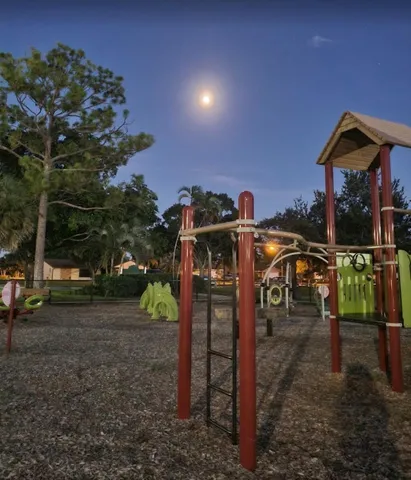 $3,300 | 107 Gibraltar Street, Royal Palm Beach, FL 33411