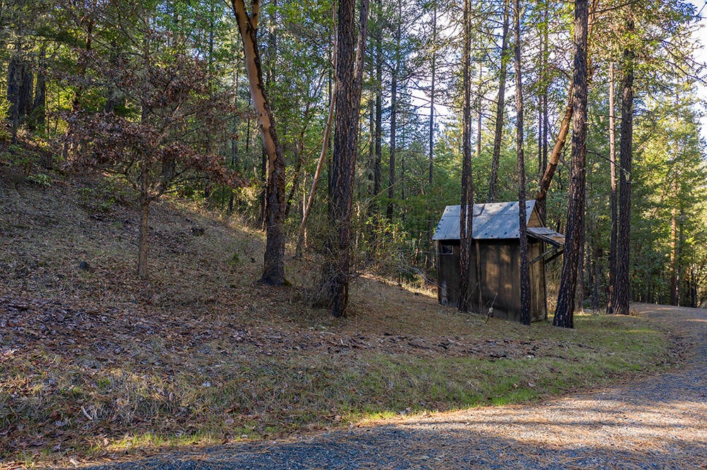 1700 Tetherow Road Williams, OR 97544 - Photo 9 of 27 9