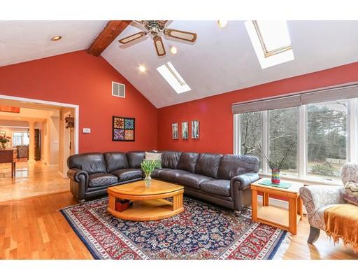 15 Old Mill Road Norfolk, MA 02056 - Photo 10 of 27 Gallery Image 10