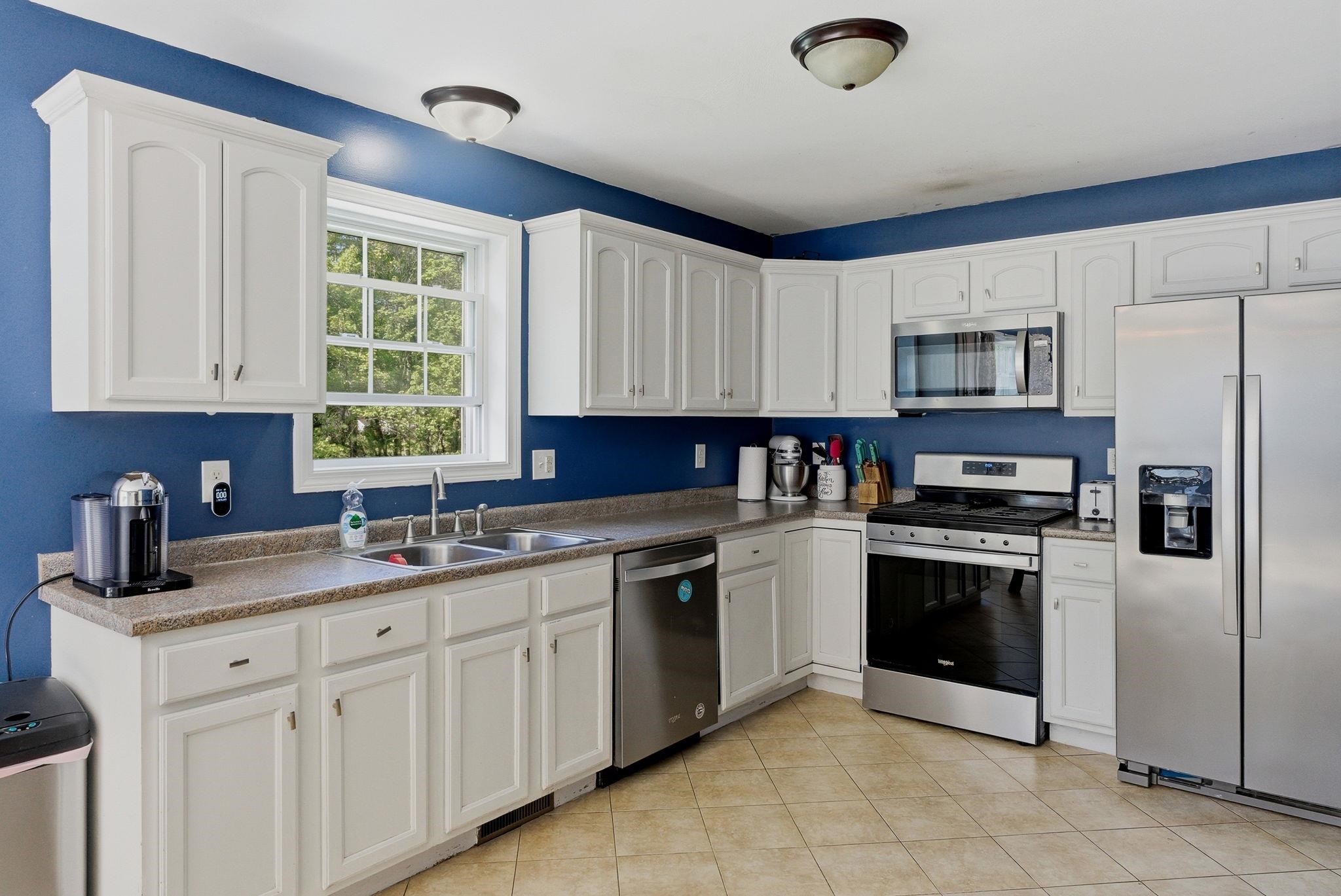 55b Melendy Road, Unit B Hudson, NH 03051 - Photo 5 of 22