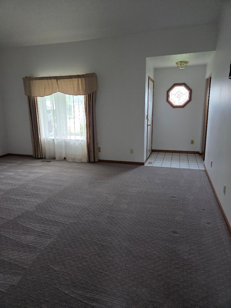 1270 Warbler Ridge Springfield, OH 45503 - Photo 7 of 19 Gallery Image 7