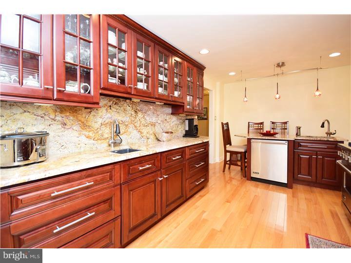 8549 Old Line Road Philadelphia, PA 19128 - Photo 4 of 25 Kitchen