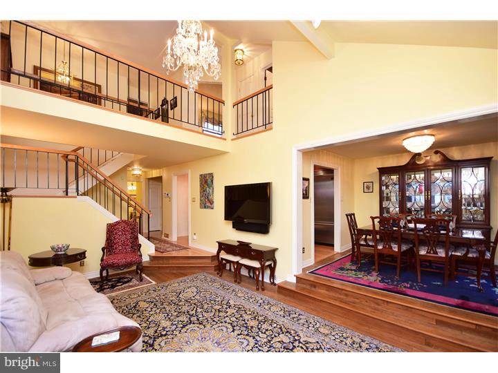 8549 Old Line Road Philadelphia, PA 19128 - Photo 8 of 25 Family Room