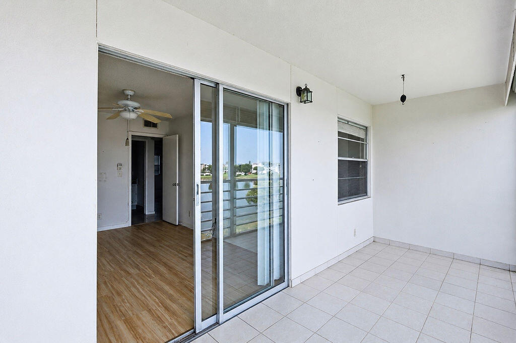 3026 Rexford B Boca Raton, FL 33434 - Photo 8 of 17 IMG_4385