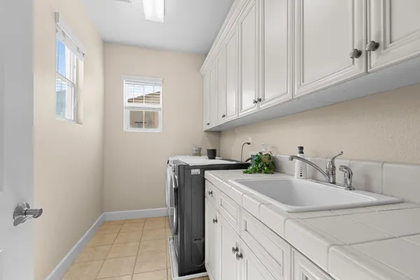 $1,049,000 | 772 Pullman Court, Rocklin, CA 95765