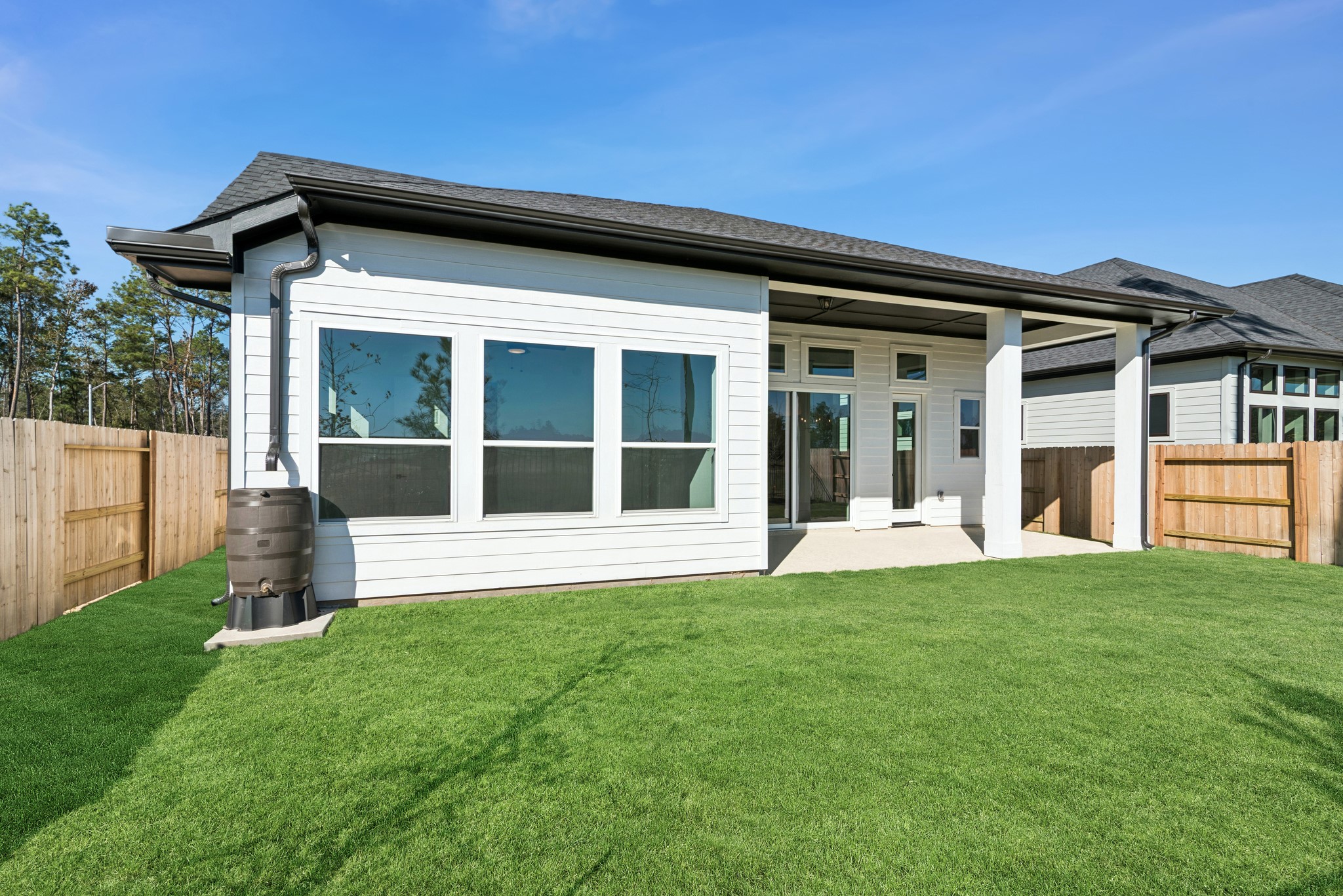 16138 Rita Road Conroe, TX 77302 - Photo 9 of 50 Welcome to The Rose by David Weekley Homes. Move-In-Ready Now!