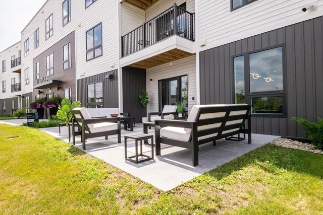 $599,000 | 203 Lowell Street, Unit 115, Wilmington, MA 01887