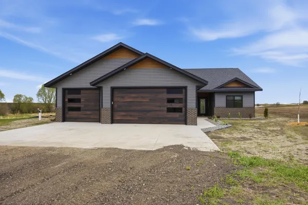 $529,000 | 14360 Leisure Lane, Lake Park, MN 56554