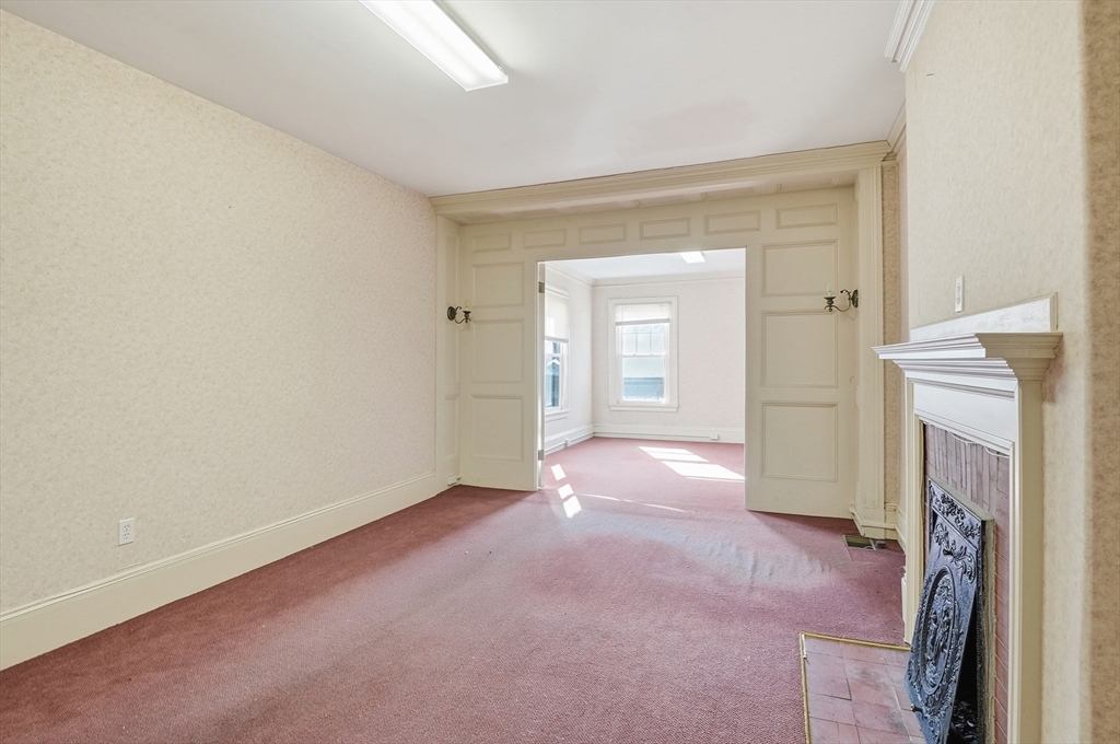 34 Elm Street Worcester, MA 01609 - Photo 25 of 42