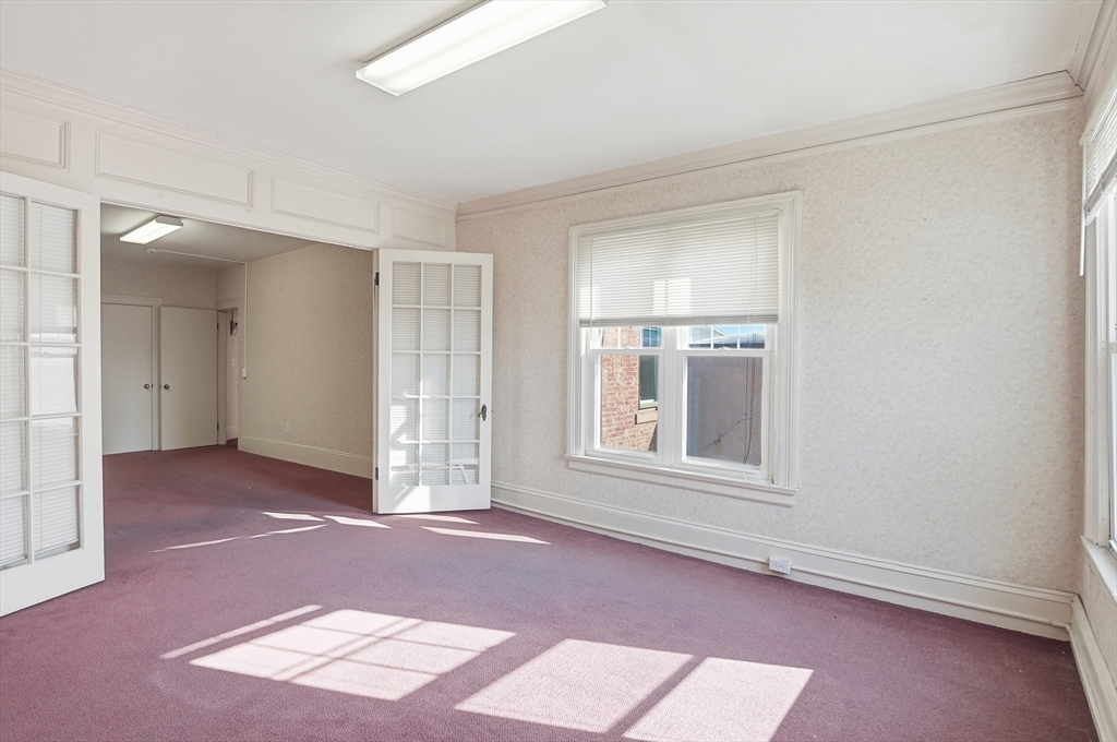 34 Elm Street Worcester, MA 01609 - Photo 26 of 42