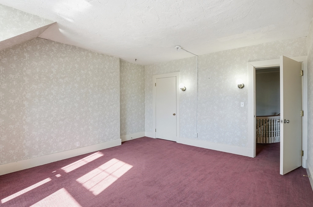 34 Elm Street Worcester, MA 01609 - Photo 33 of 42