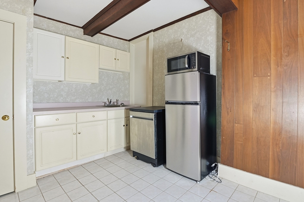 34 Elm Street Worcester, MA 01609 - Photo 36 of 42