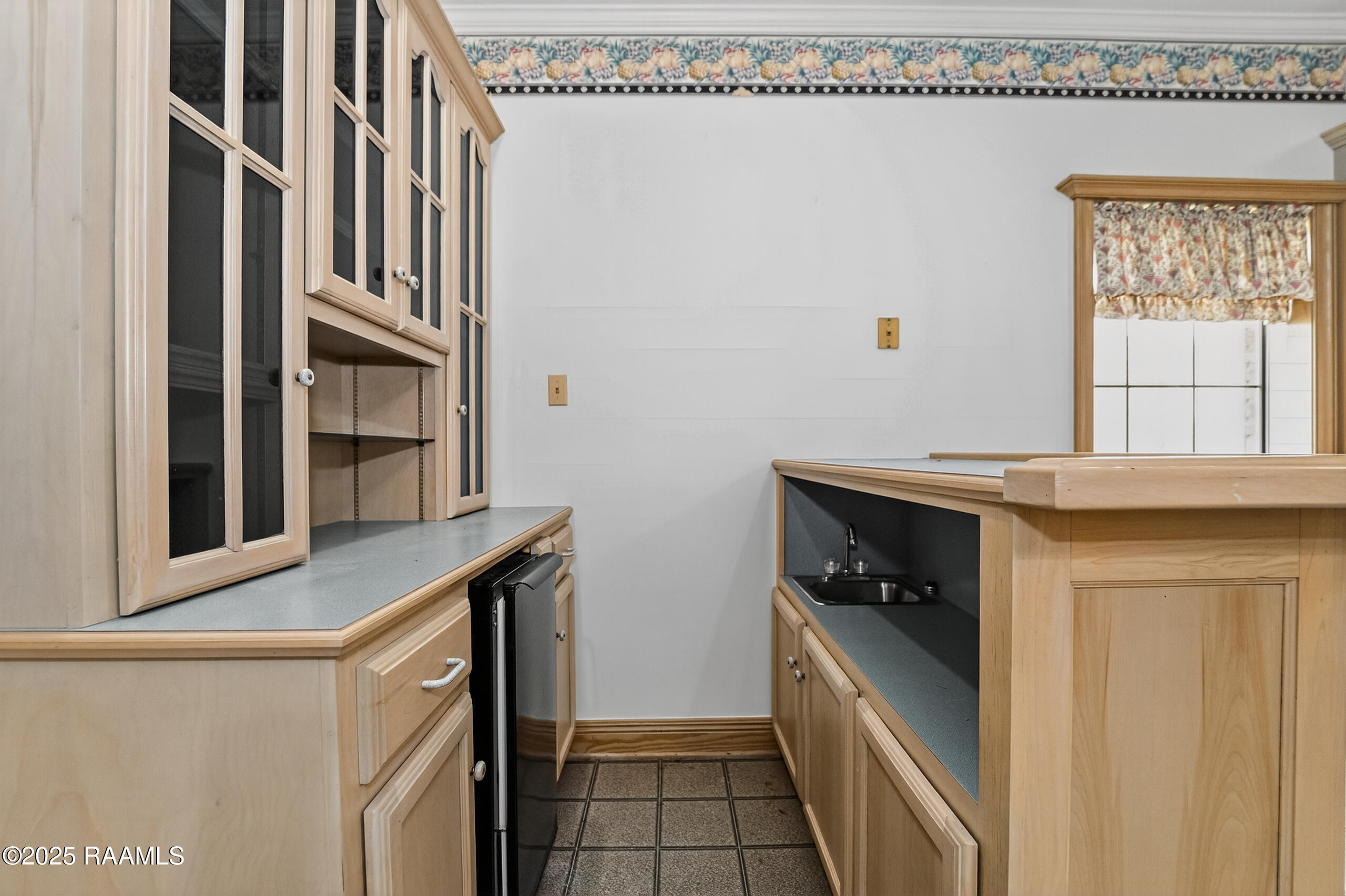 122 Finesse Road Carencro, LA 70520 - Photo 12 of 35 021_KitchenBar