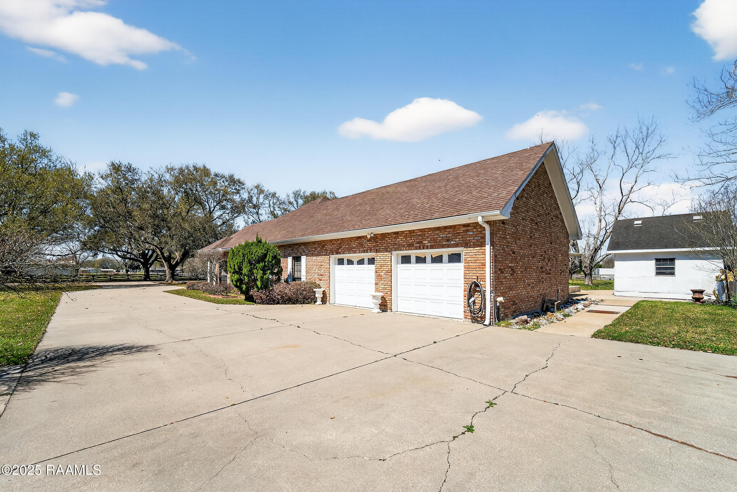 122 Finesse Road Carencro, LA 70520 - Photo 34 of 35 035_Side2