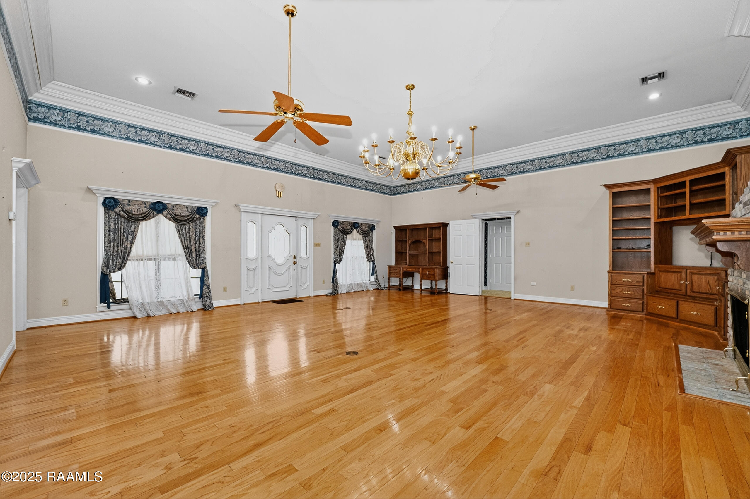 122 Finesse Road Carencro, LA 70520 - Photo 6 of 35 025_Living2