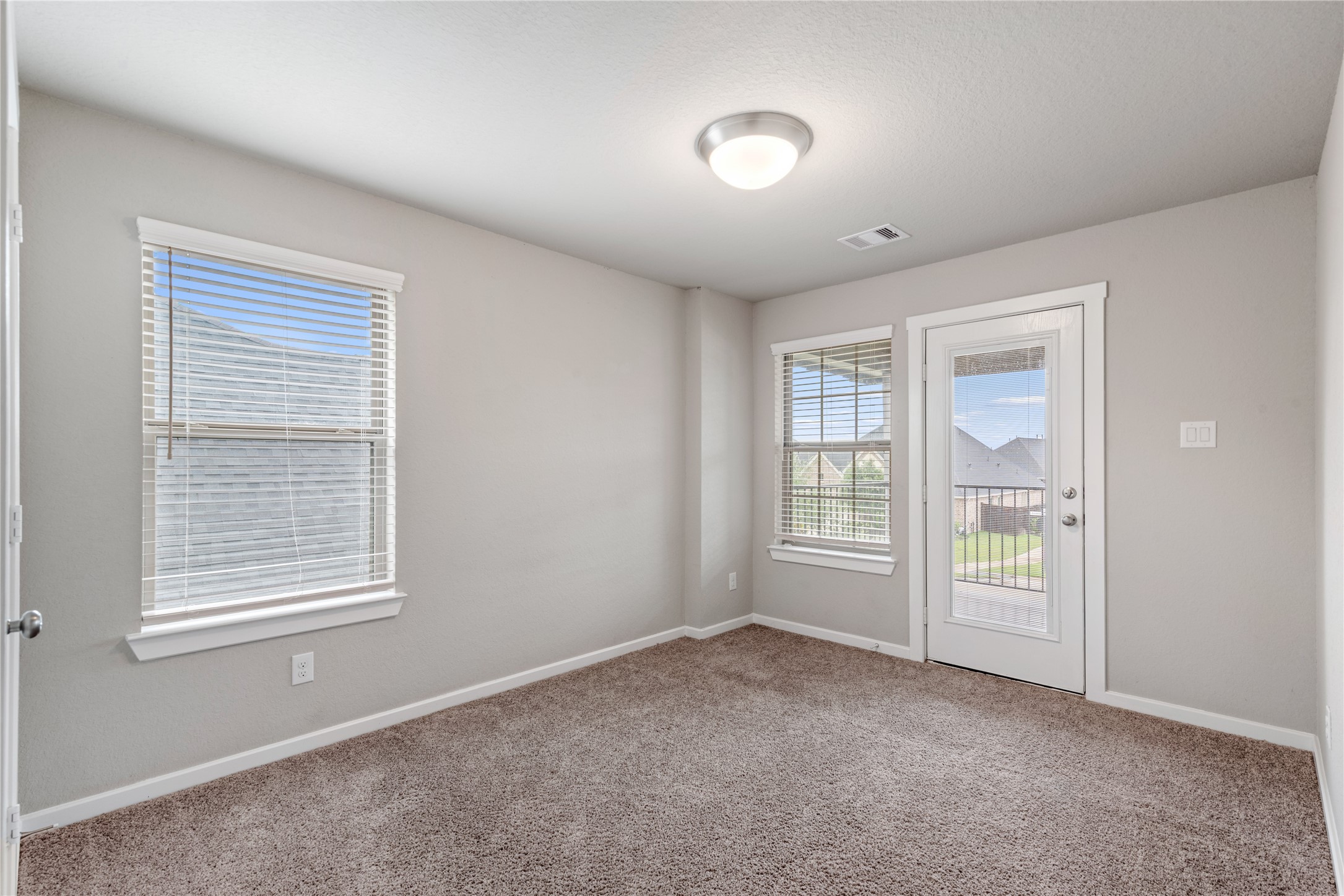 4702 Primrose Valley Lane Fulshear, TX 77441 - Photo 22 of 37