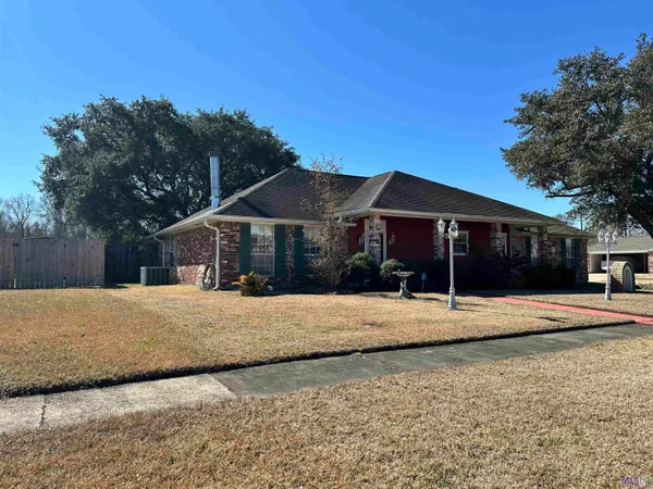 $158,240 | 4406 Fourchon Drive, Baker, LA 70714