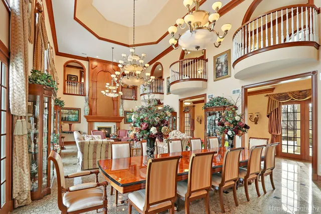 $2,999,995 | 2 Cutters Run, South Barrington, IL 60010