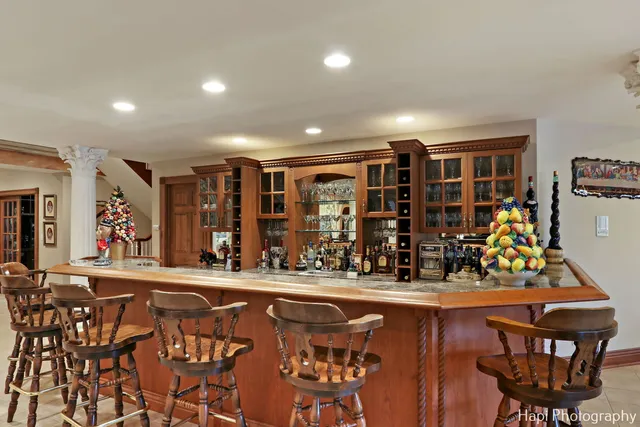 $2,999,995 | 2 Cutters Run, South Barrington, IL 60010