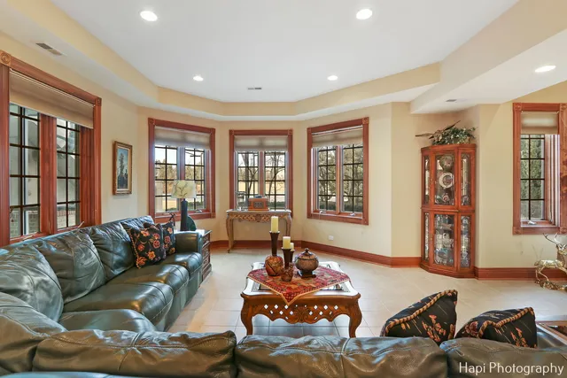 $2,999,995 | 2 Cutters Run, South Barrington, IL 60010