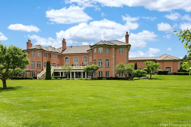 $2,999,995 | 2 Cutters Run, South Barrington, IL 60010