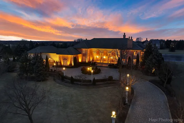 $2,999,995 | 2 Cutters Run, South Barrington, IL 60010