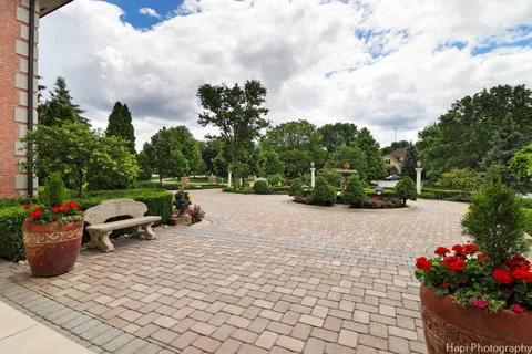 $2,999,995 | 2 Cutters Run, South Barrington, IL 60010