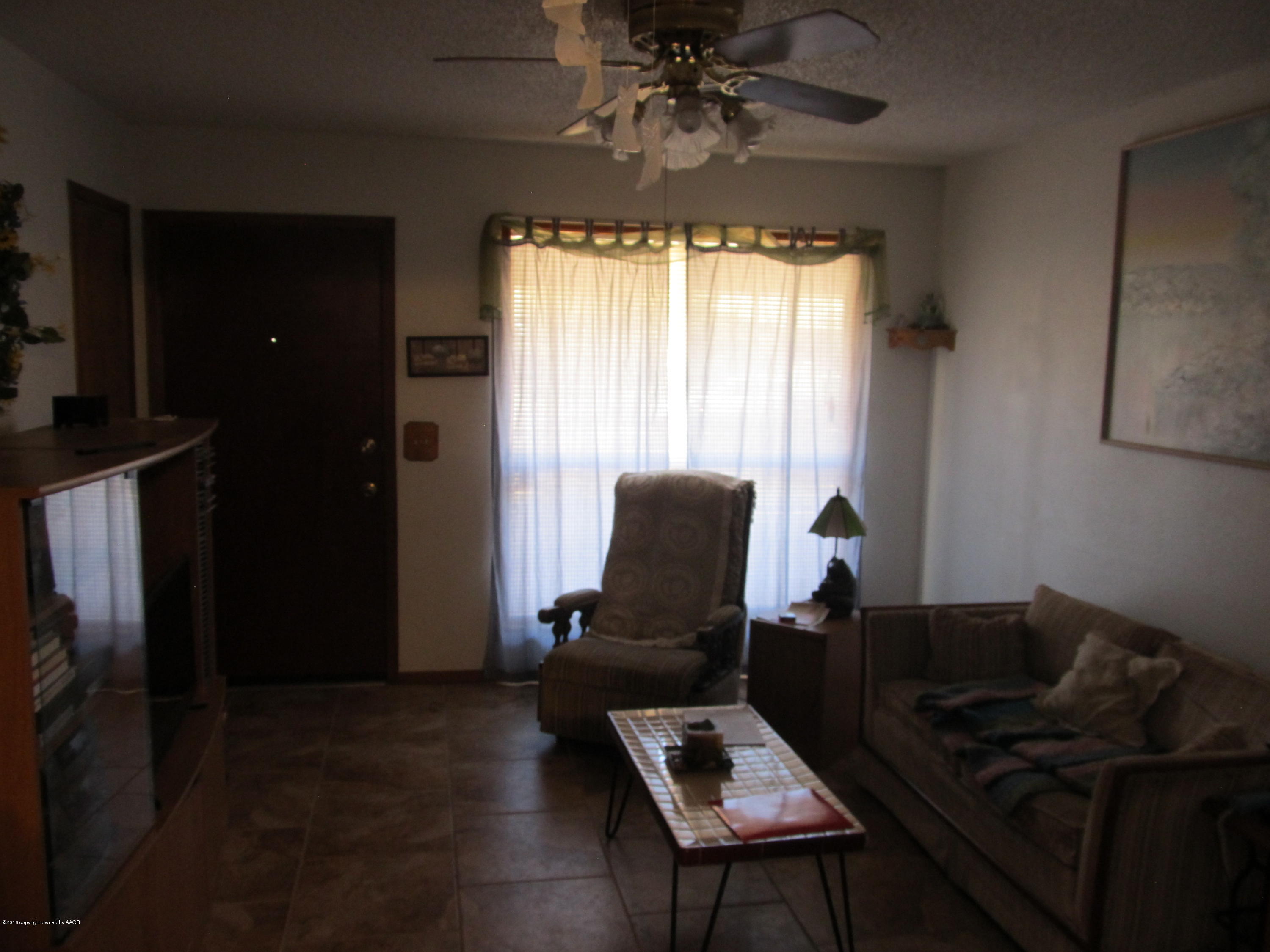 5107 Susan Drive Amarillo, TX 79110 - Photo 4 of 13 IMG_2445