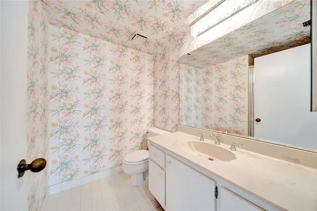 $165,000 | 7200 Radice Court, Unit 208, Lauderhill, FL 33319