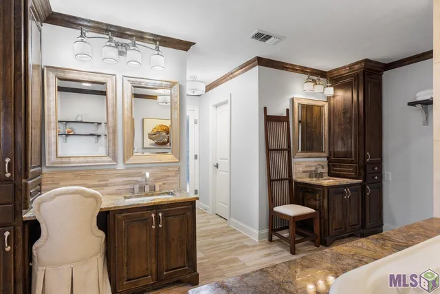 $699,999 | 6423 Lawnridge Drive, Central, LA 70818