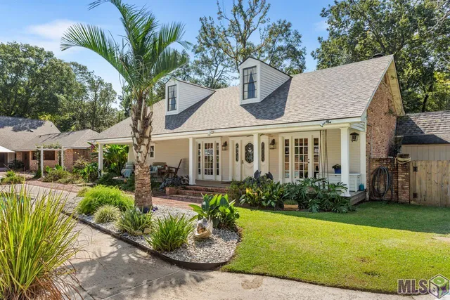 $699,999 | 6423 Lawnridge Drive, Central, LA 70818