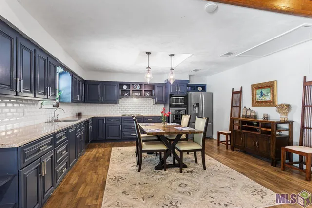 $699,999 | 6423 Lawnridge Drive, Central, LA 70818