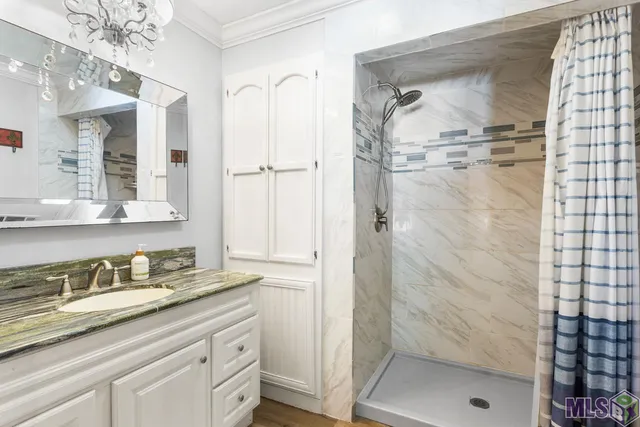 $699,999 | 6423 Lawnridge Drive, Central, LA 70818