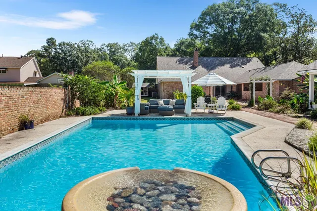 $699,999 | 6423 Lawnridge Drive, Central, LA 70818
