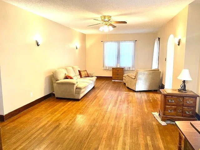 $131,000 | 1316 6th Avenue, Sterling, IL 61081