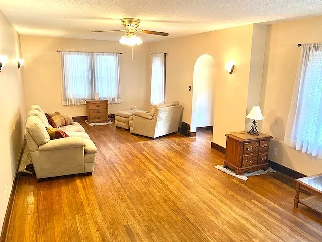 $131,000 | 1316 6th Avenue, Sterling, IL 61081