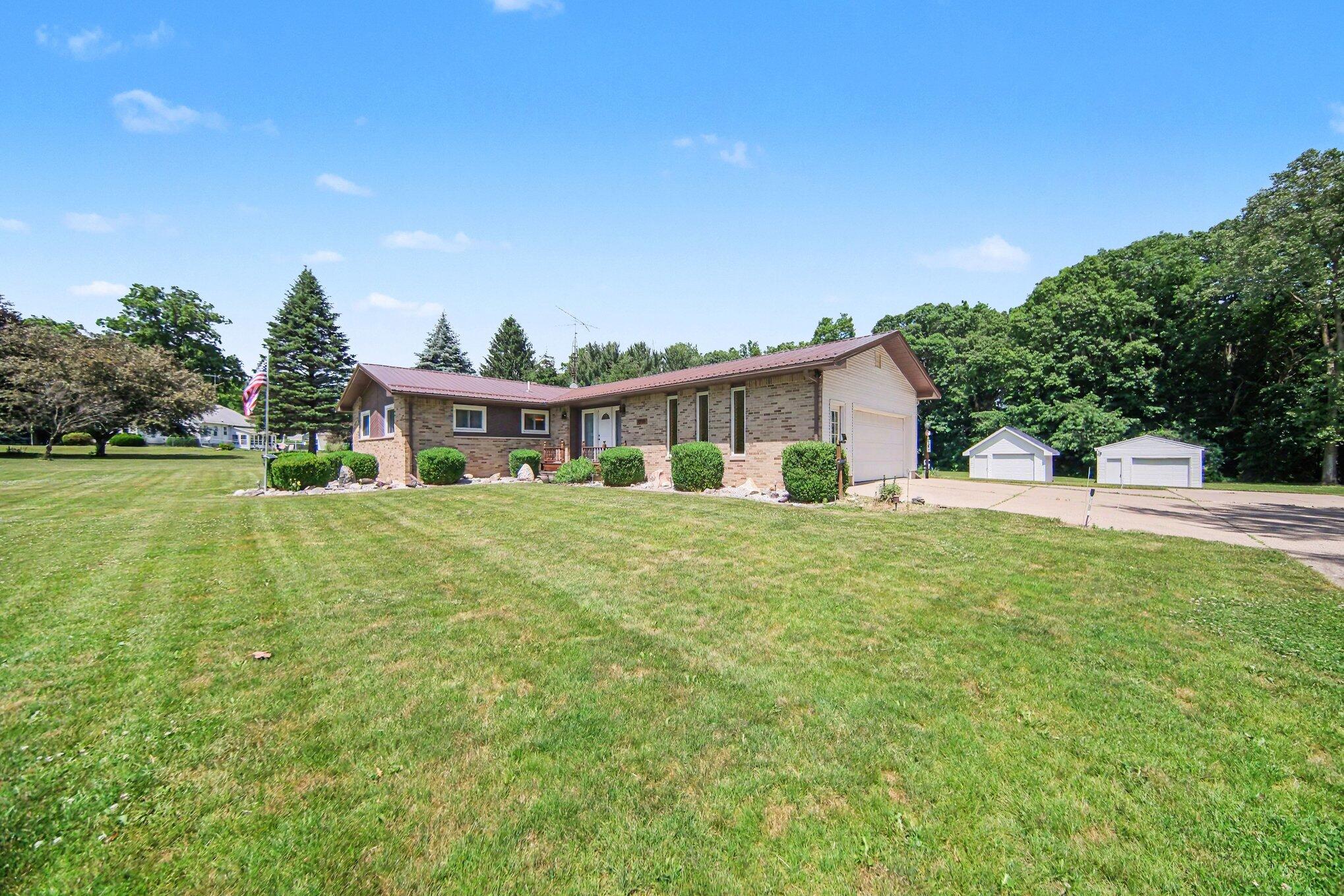4555 Clinton Road Jackson, MI 49201 - Photo 24 of 28 023_file_7623