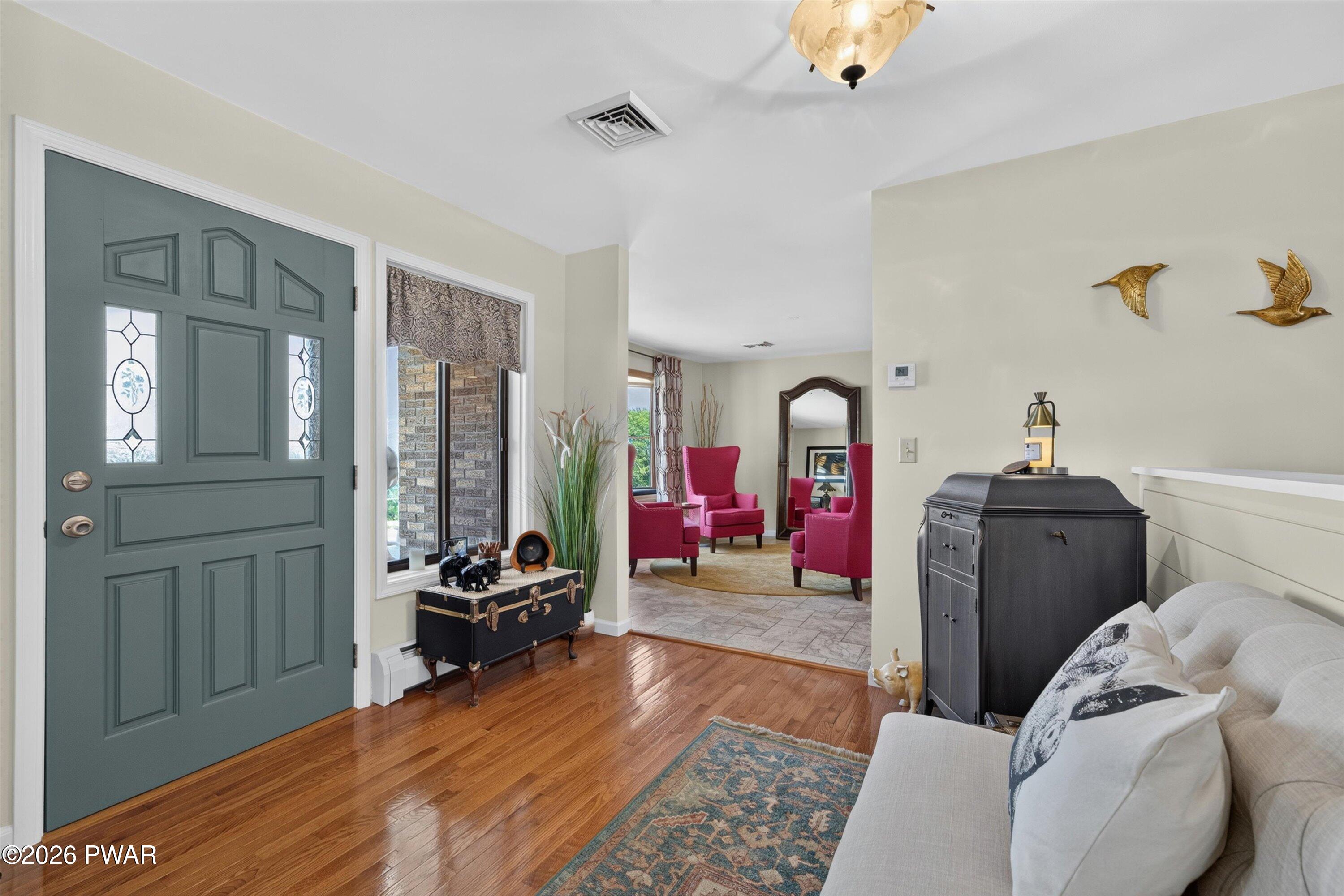 196 Lake Paupack Road Greentown, PA 18426 - Photo 4 of 87