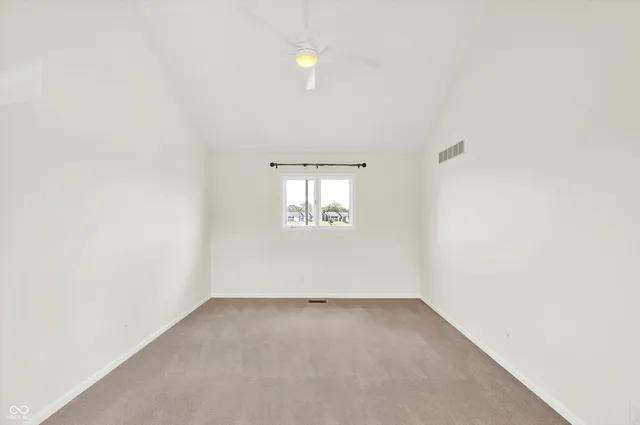 $250,000 | 7669 River Road, Unit 28, Indianapolis, IN 46240