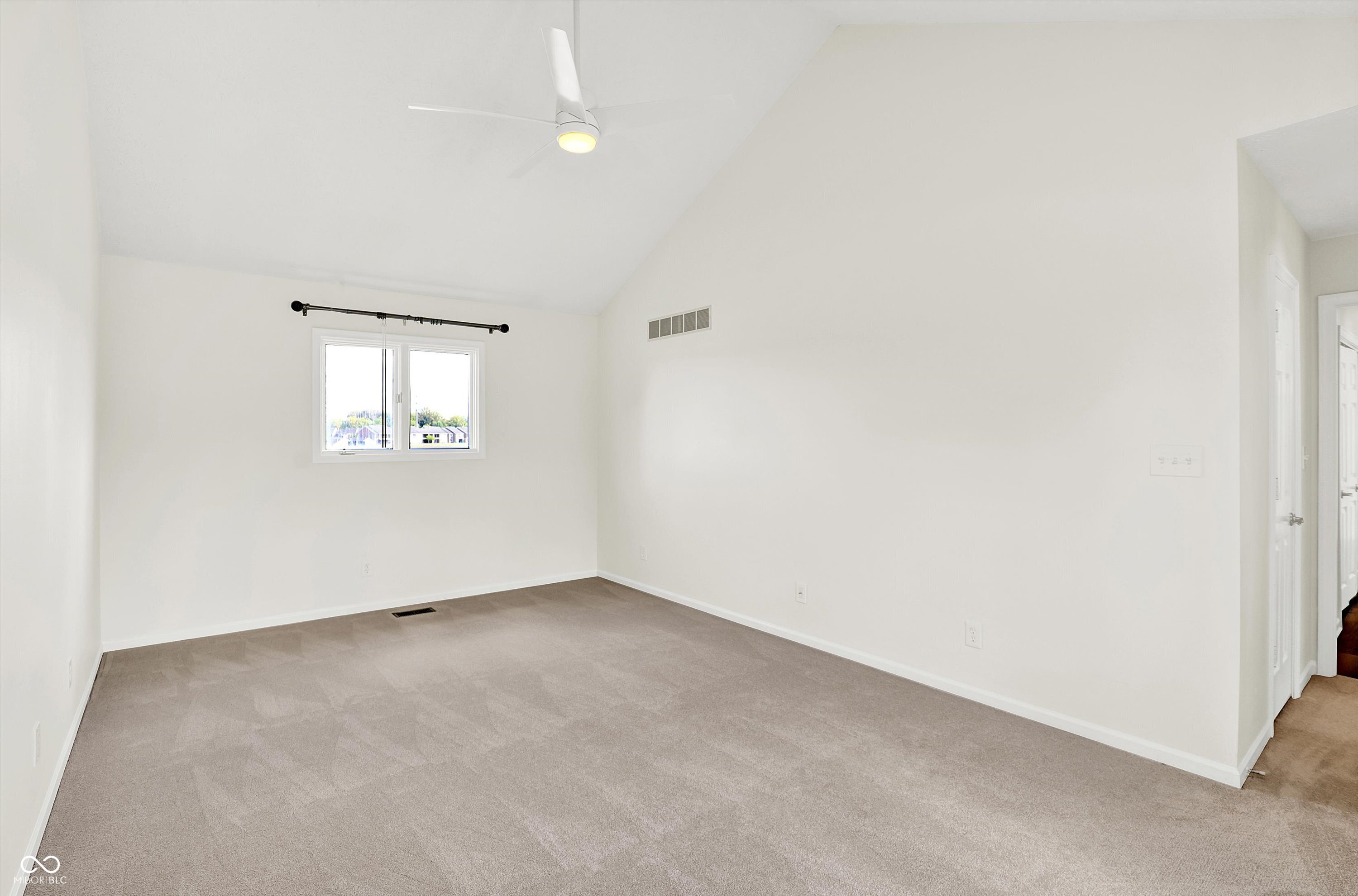 7669 River Road, Unit 28 Indianapolis, IN 46240 - Photo 23 of 32