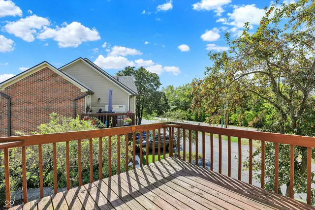 $250,000 | 7669 River Road, Unit 28, Indianapolis, IN 46240