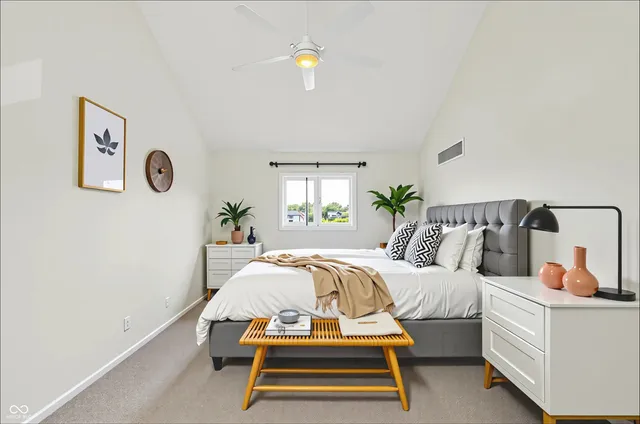 $250,000 | 7669 River Road, Unit 28, Indianapolis, IN 46240